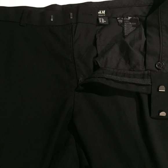 H&M Skinny Fit Men's Black Pants - Picture 3 of 9